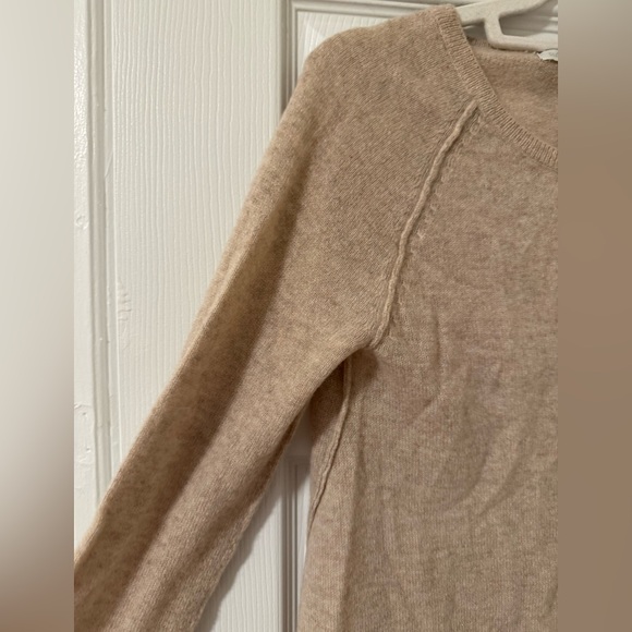 Subtle Luxury 100% Cashmere Sweater Tan Beige Raw Hem Flowy XS/S Small - Picture 3 of 16